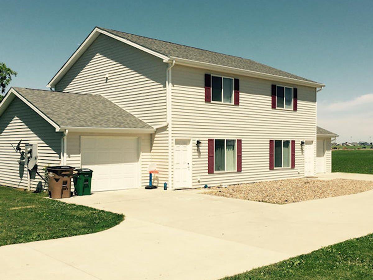 duplex with attached garage 2